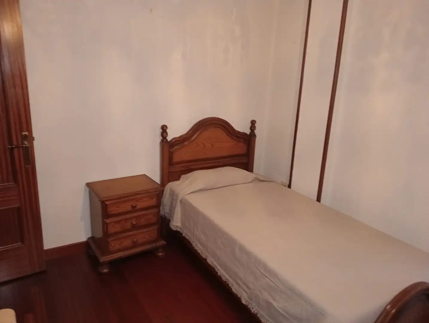 Habitación de Piso en venta en Torrelavega  con Calefacción y Parquet