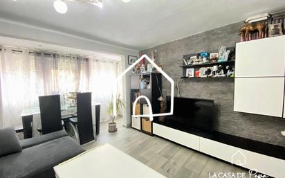 Living room of Flat for sale in L'Hospitalet de Llobregat  with Air Conditioner, Heating and Storage room