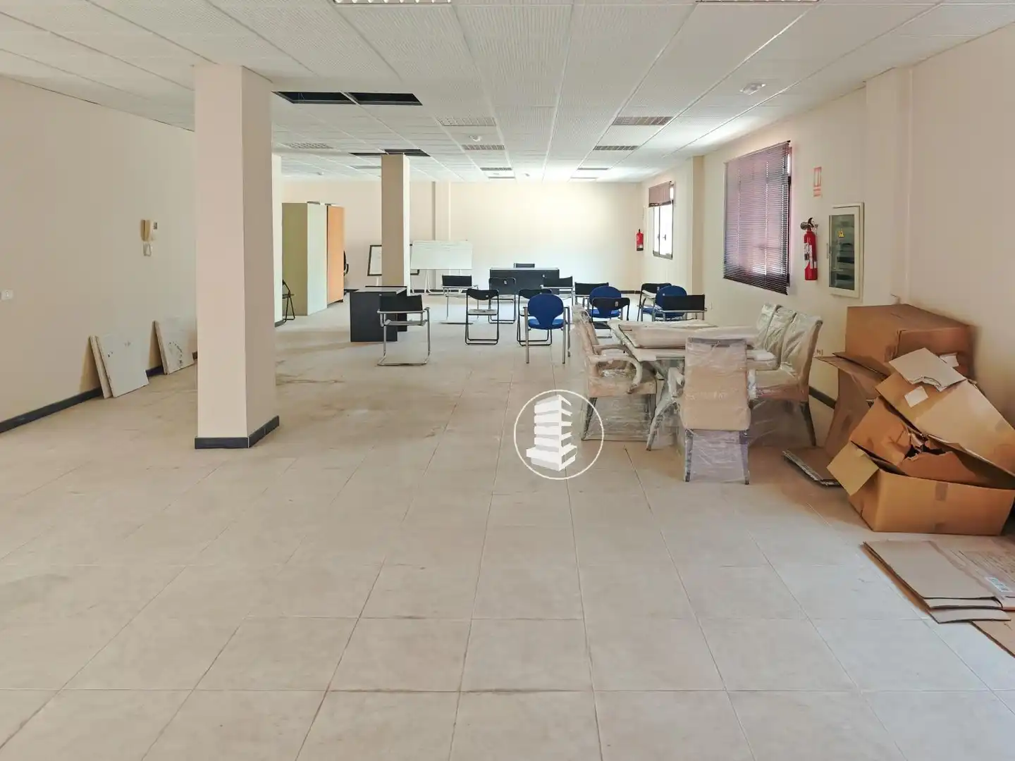 Oficina en venta en El Rosario con Aire acondicionado