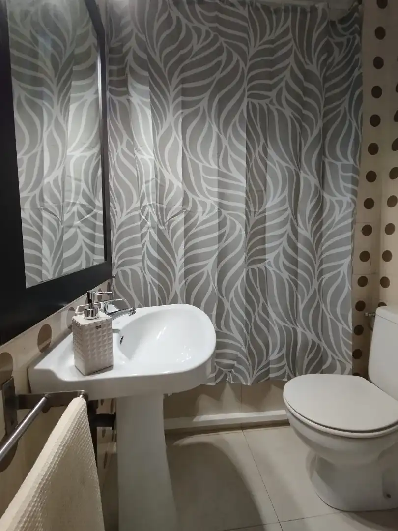 Bathroom of Flat for sale in Tarragona  with Furnished and Oven