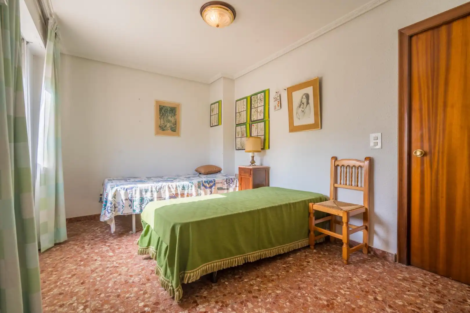 Habitación de Casa adosada en venta en Sagunto / Sagunt con Terraza