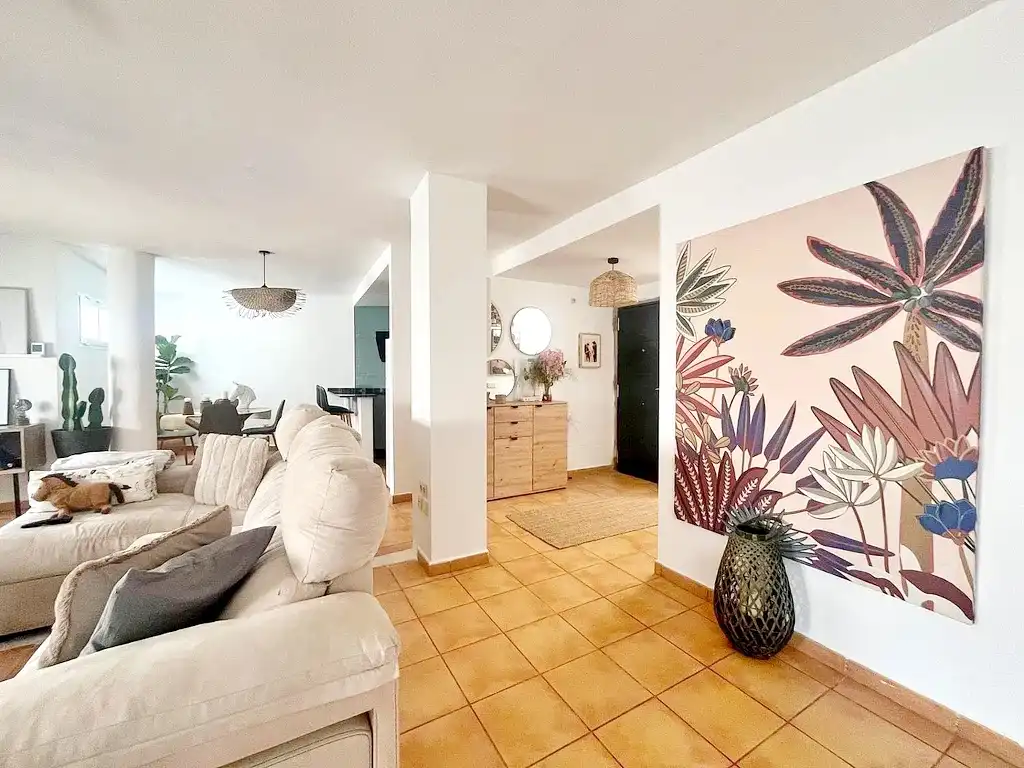 Sala de estar de Dúplex en venta en Vélez-Málaga con Aire acondicionado, Terraza y Trastero