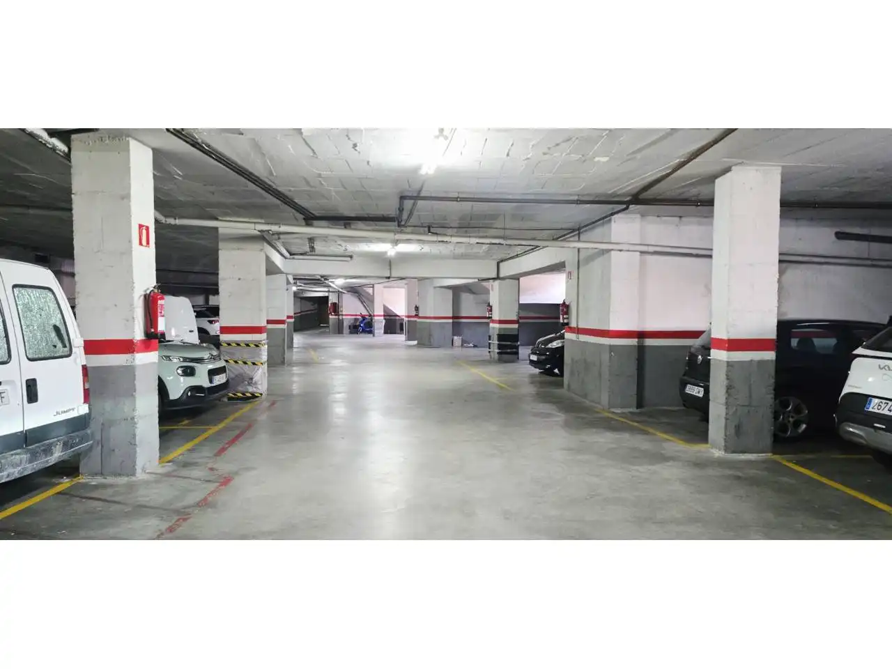 Parking de Piso en venta en Terrassa con Calefacción y Trastero