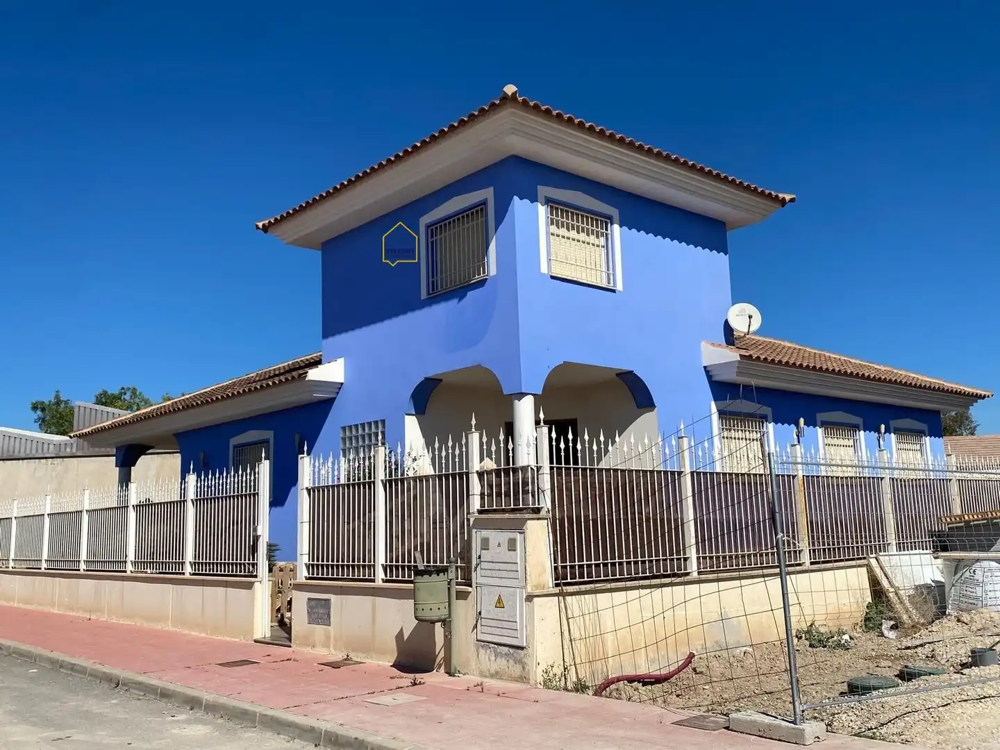 Vista exterior de Casa o xalet en venda en Lorca amb Aire condicionat, Jardí privat i Traster
