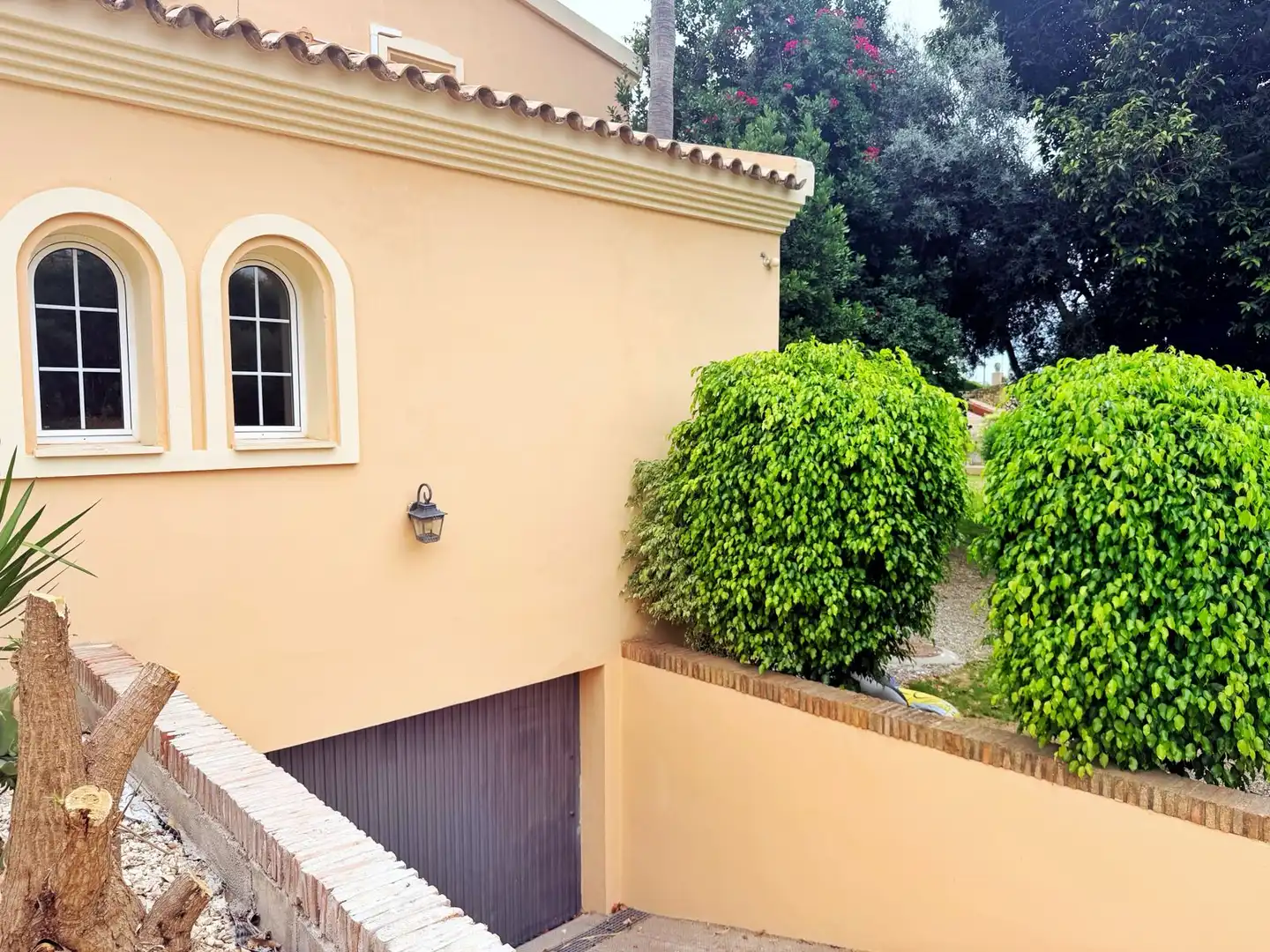 Vista exterior de Casa o chalet de alquiler en Benahavís con Aire acondicionado, Terraza y Trastero