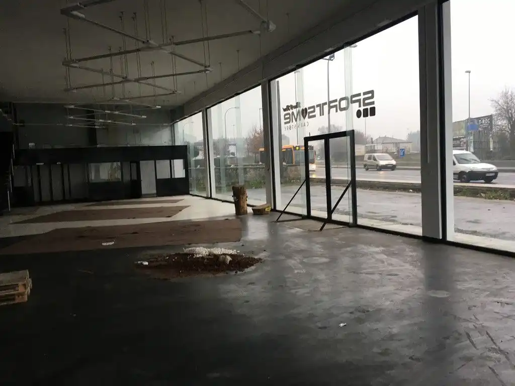Fabrikhallen zur Miete in Lugo