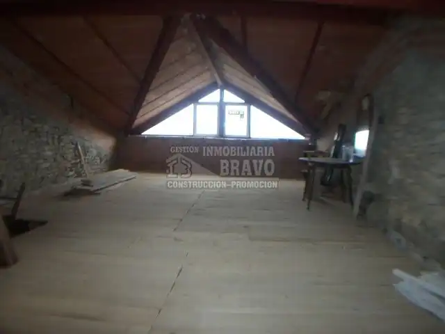 Haus zum Verkauf in Junta de Traslaloma, imagen 3