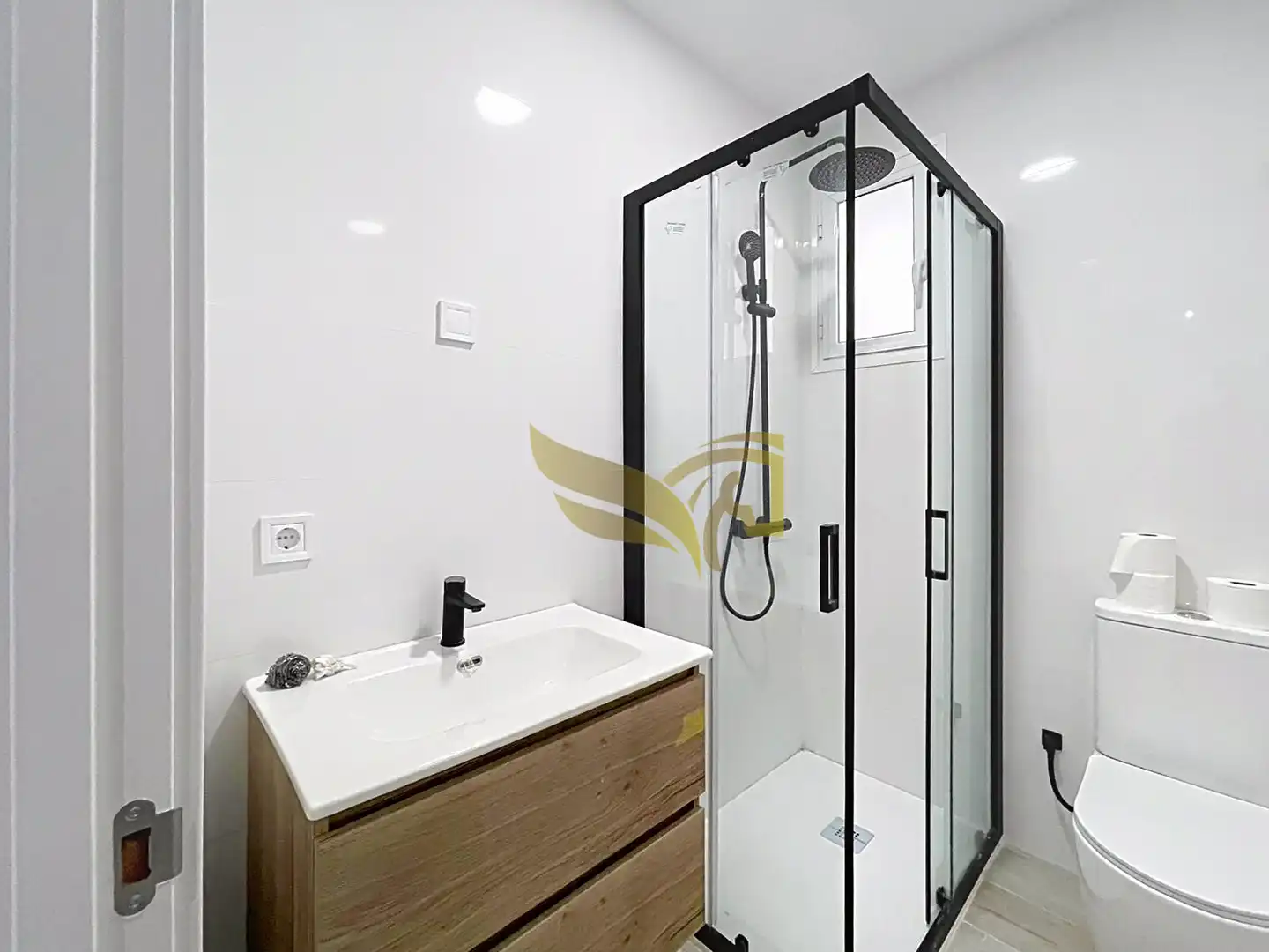 Badezimmer von Wohnung zum Verkauf in Sevilla mit Heizung und Möbliert
