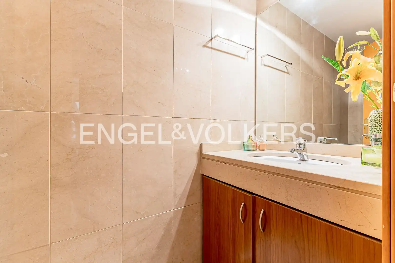 Flat with terrace to rent in El Centre, imagen 23