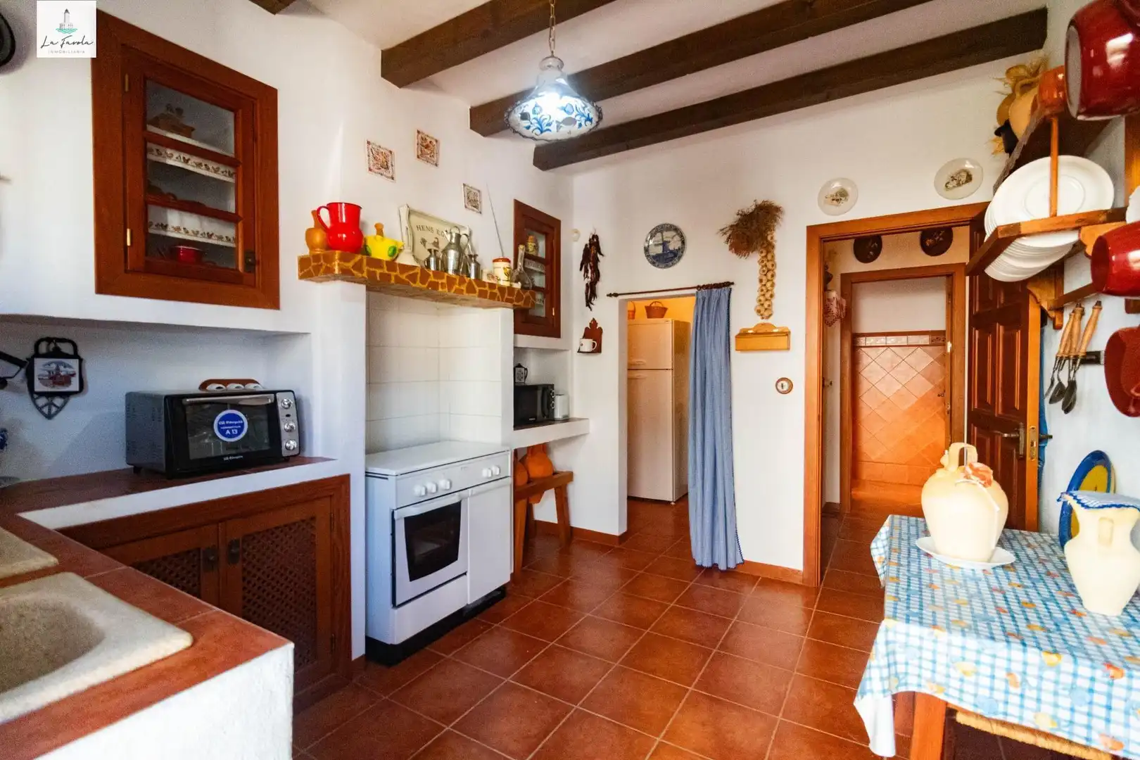 Cuina de Casa adosada en venda en Archidona amb Jardí privat i Moblat