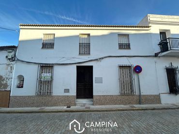 House for sale in Calle Francisco Jimenez