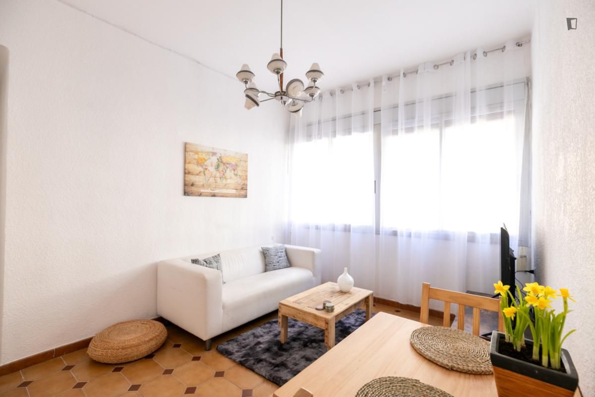 Sala d'estar de Apartament de lloguer en Cornellà de Llobregat amb Moblat, Forn i Rentadora