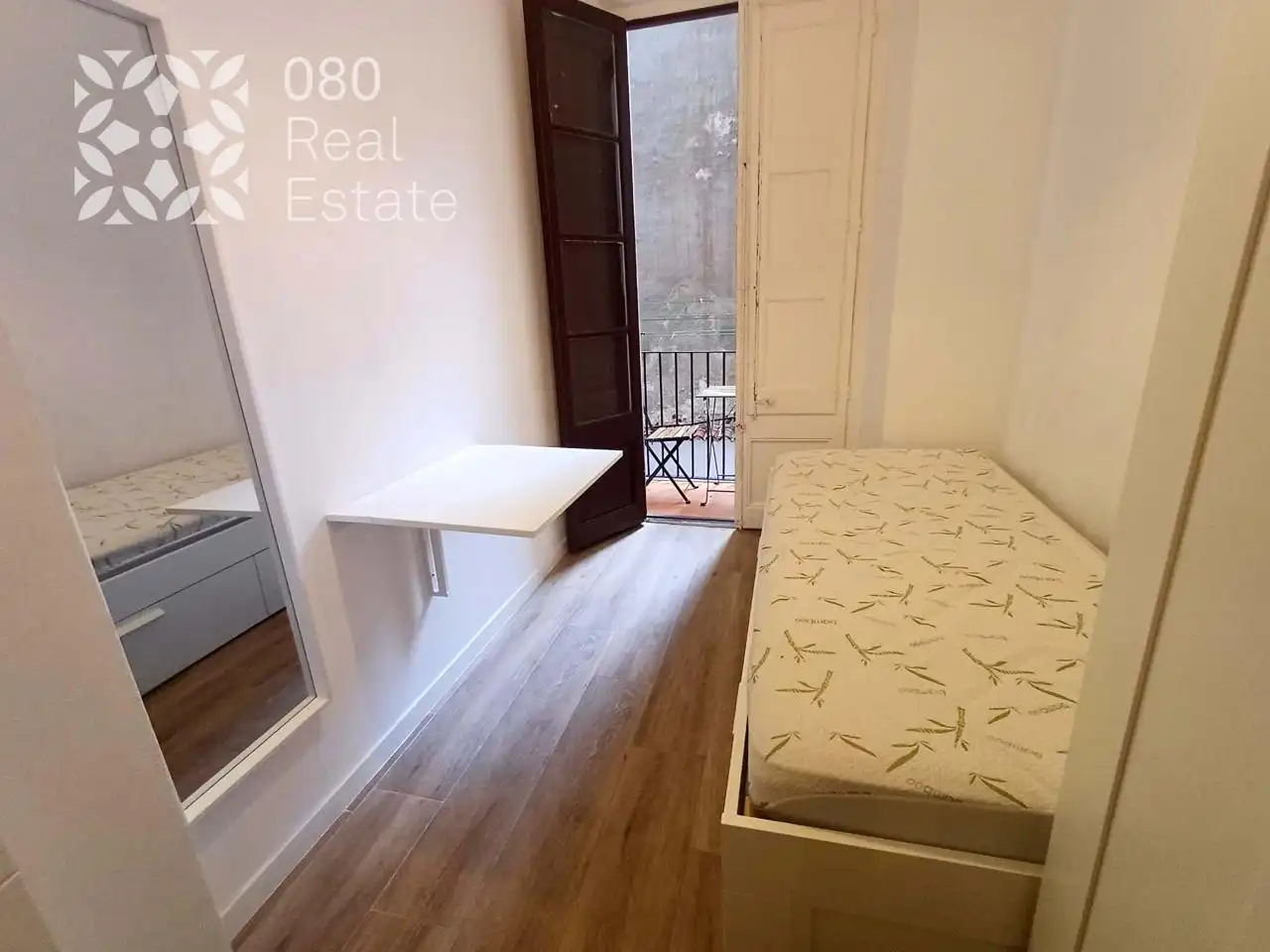 Habitación de Piso de alquiler en Barcelona con Parquet, Amueblado y Balcón