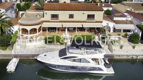 Villa de prestigio exclusiva con 25 m de amarre, imatge 2