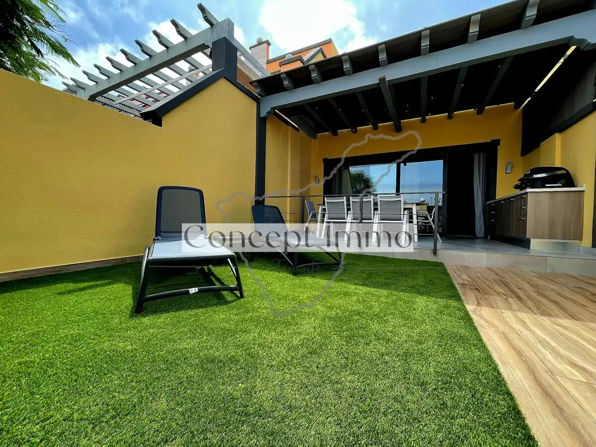 Terrassa de Casa adosada en venda en Adeje amb Aire condicionat, Jardí privat i Terrassa