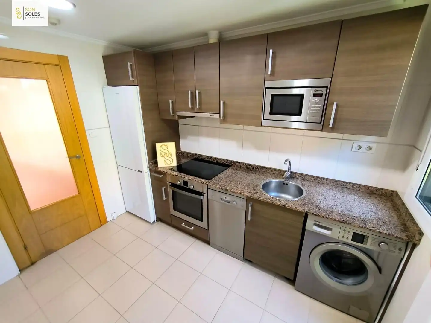 Cocina de Dúplex en venta en Santa Cruz de Bezana con Calefacción, Terraza y Alarma