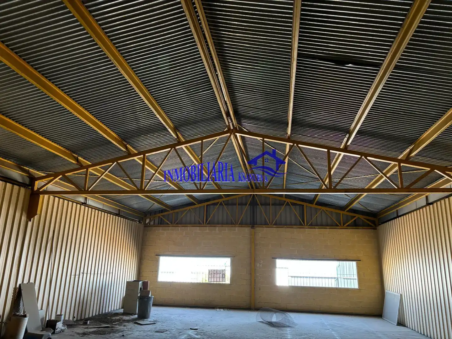 Vista exterior de Nave industrial en venta en Córdoba