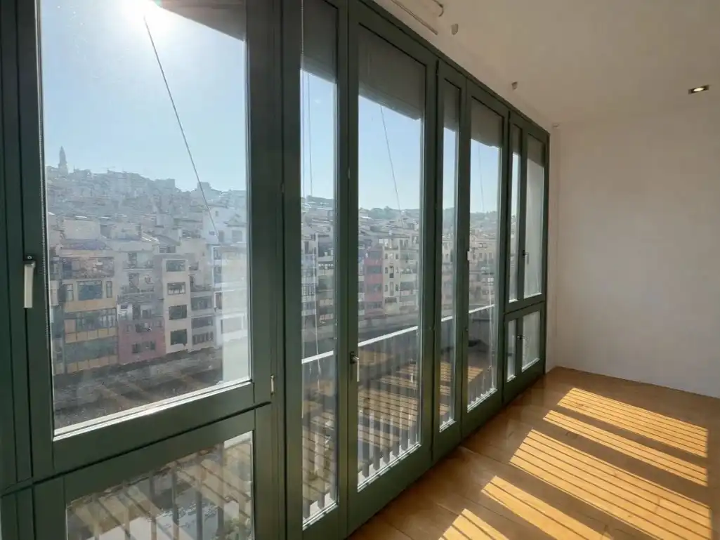 Wohnung mit Aufzug zur Miete in Plaça independencia 12, imagen 2