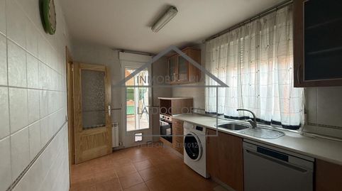 Foto 3 de Casa adosada en venta en Camarena, Toledo