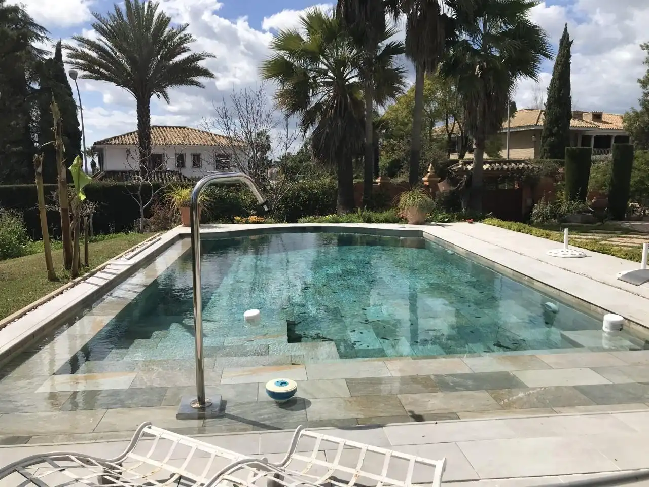 Swimming pool of Houses for sale in Córdoba  with Air Conditioner, Heating and Private garden