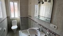 Bany de Casa adosada en venda en Peligros amb Aire condicionat, Forn i Microones