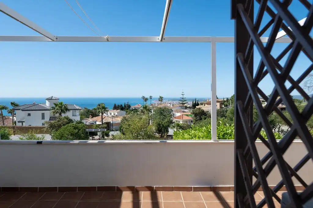 Außenansicht von Erdgeschoss zum Verkauf in Benalmádena mit Klimaanlage, Terrasse und Gemeinschaftspool