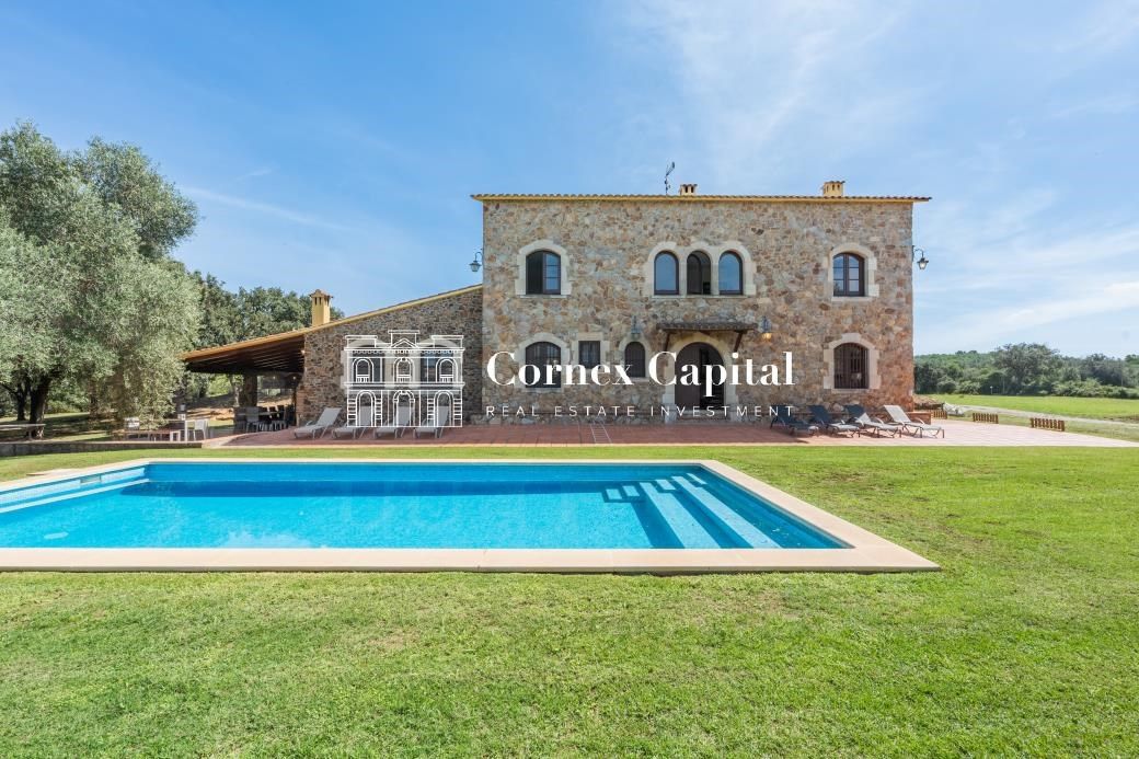 Exterior view of Country house to rent in Fontanilles  with Air Conditioner, Heating and Private garden