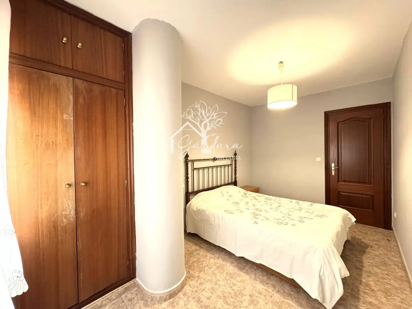 Habitación de Piso en venta en Ares con Amueblado, Horno y Lavadora