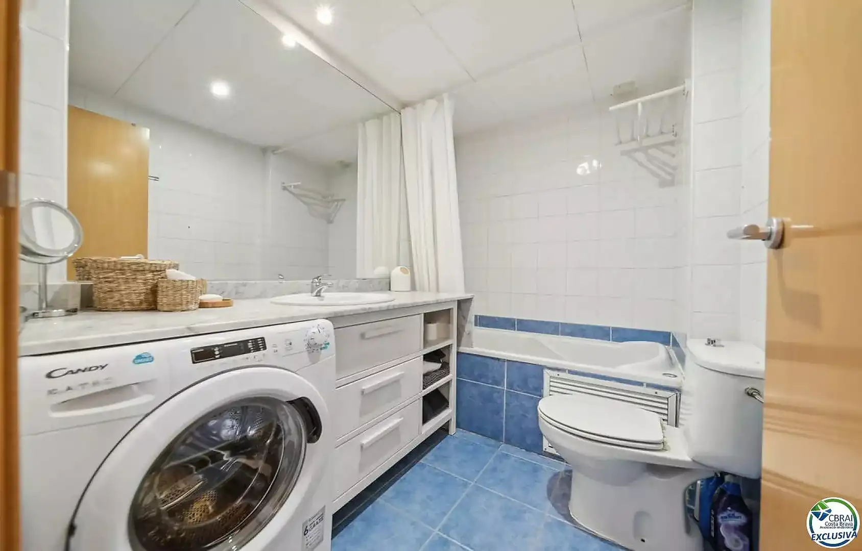 Bathroom of Apartments for sale in Roses  with Air Conditioner, Heating and Terrace
