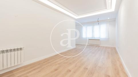 Foto 2 de Piso en venta en C. del Dr. Esquerdo, Adelfas, Madrid