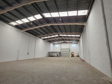 Nau industrial de lloguer a Carrer Metal·lúrgia