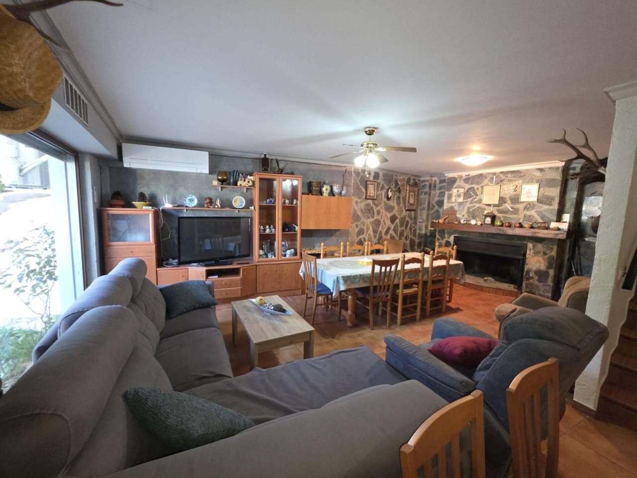 Sala d'estar de Casa o xalet en venda en Masegoso amb Aire condicionat i Terrassa