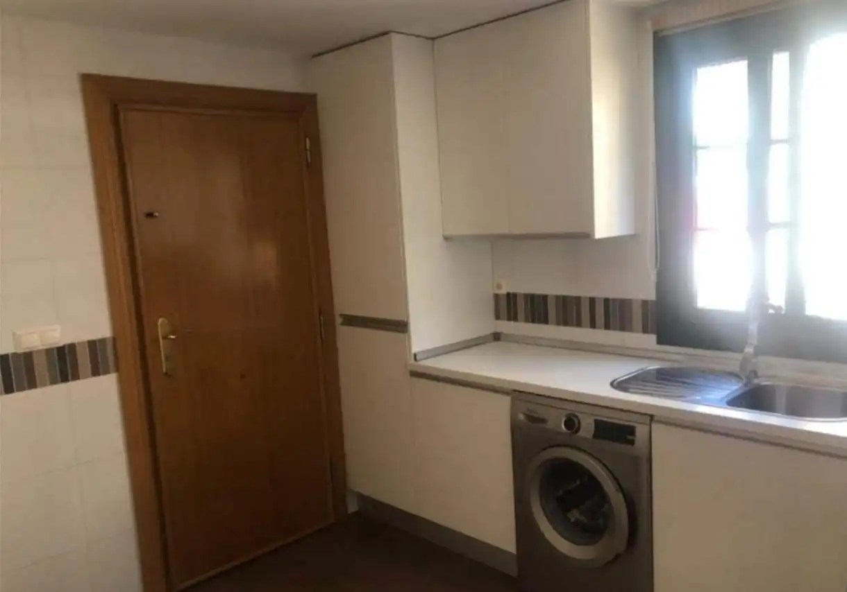 Cuina de Casa o xalet de lloguer en Málaga amb Aire condicionat