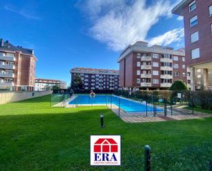 Exterior view of Attic for sale in Castro-Urdiales  with Terrace