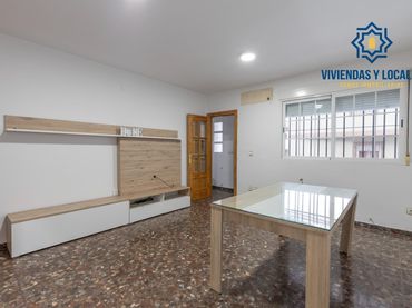 Adosado con jardín en venta en Calle de Joaquim Blume