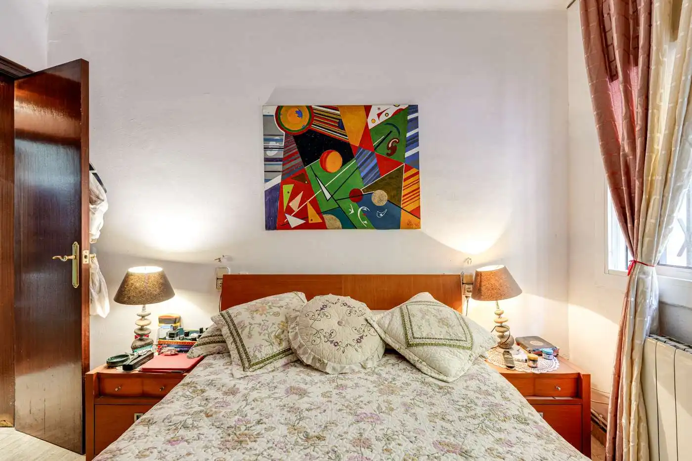 Schlafzimmer von Wohnung zum Verkauf in Barcelona mit Heizung und Möbliert