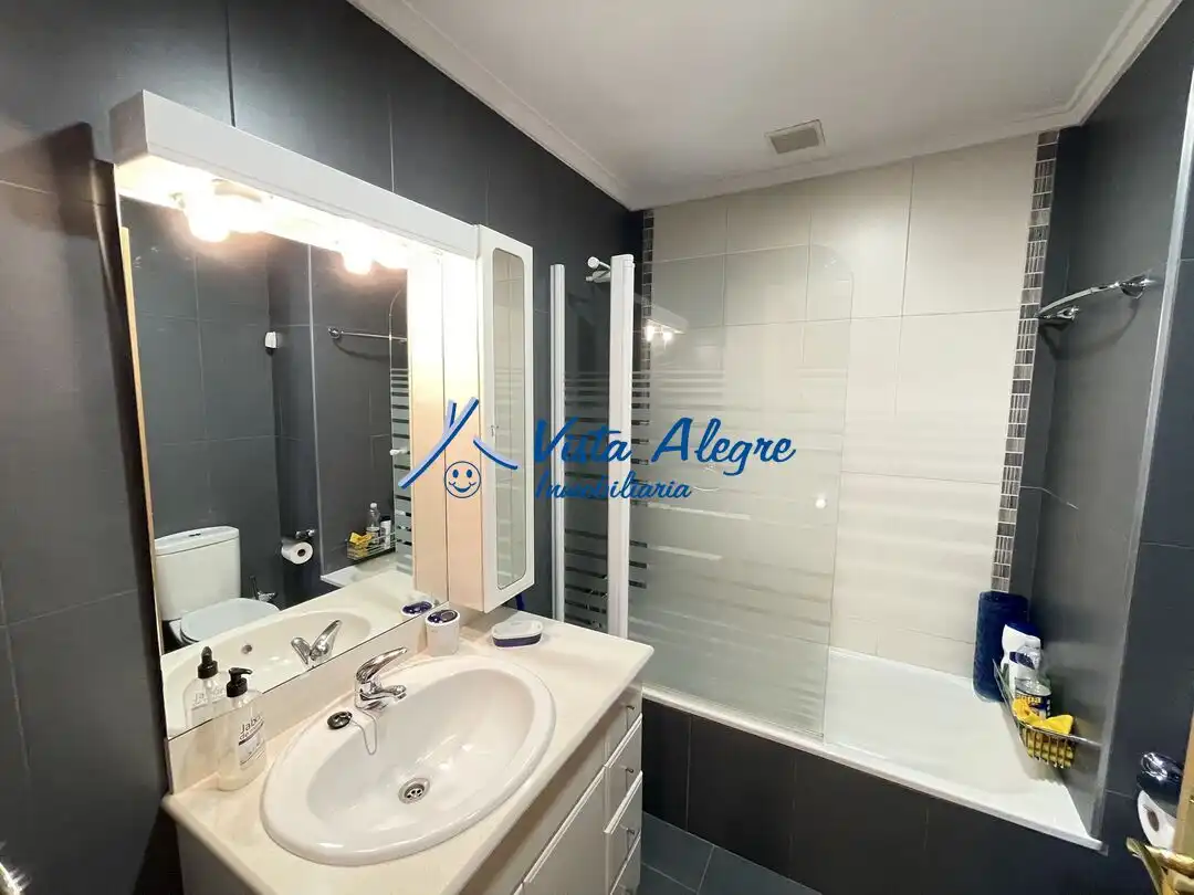 Bathroom of Detached homes for sale in Haro  with Heating, Parquet flooring and Terrace