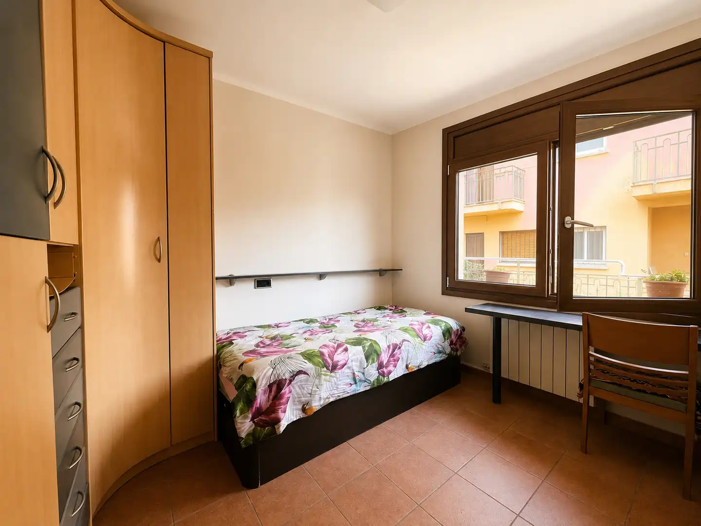 Habitación de Casa o chalet en venta en Palau-solità i Plegamans con Aire acondicionado, Calefacción y Jardín privado