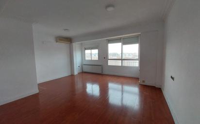 Flat to rent in  Zaragoza Capital  with Heating, Oven and Balcony