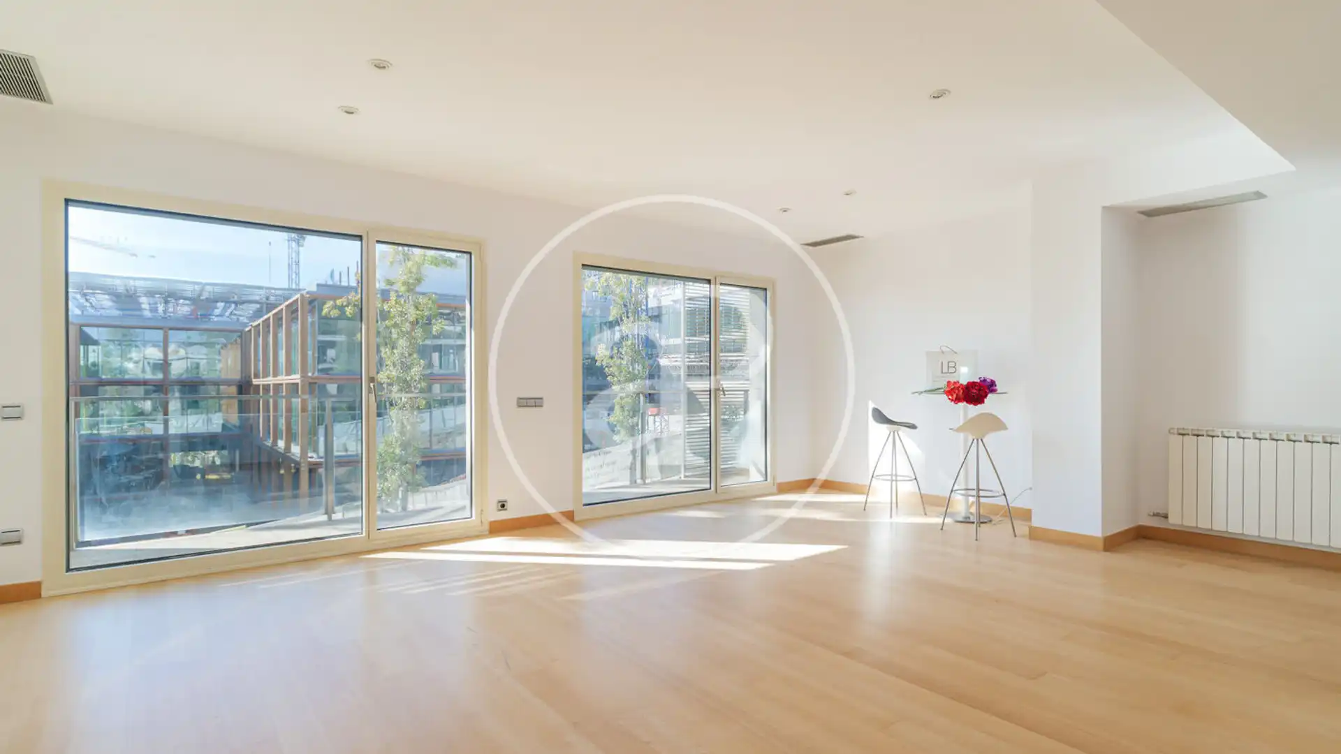 Living room of Attic for sale in  Barcelona Capital  with Air Conditioner, Heating and Private garden