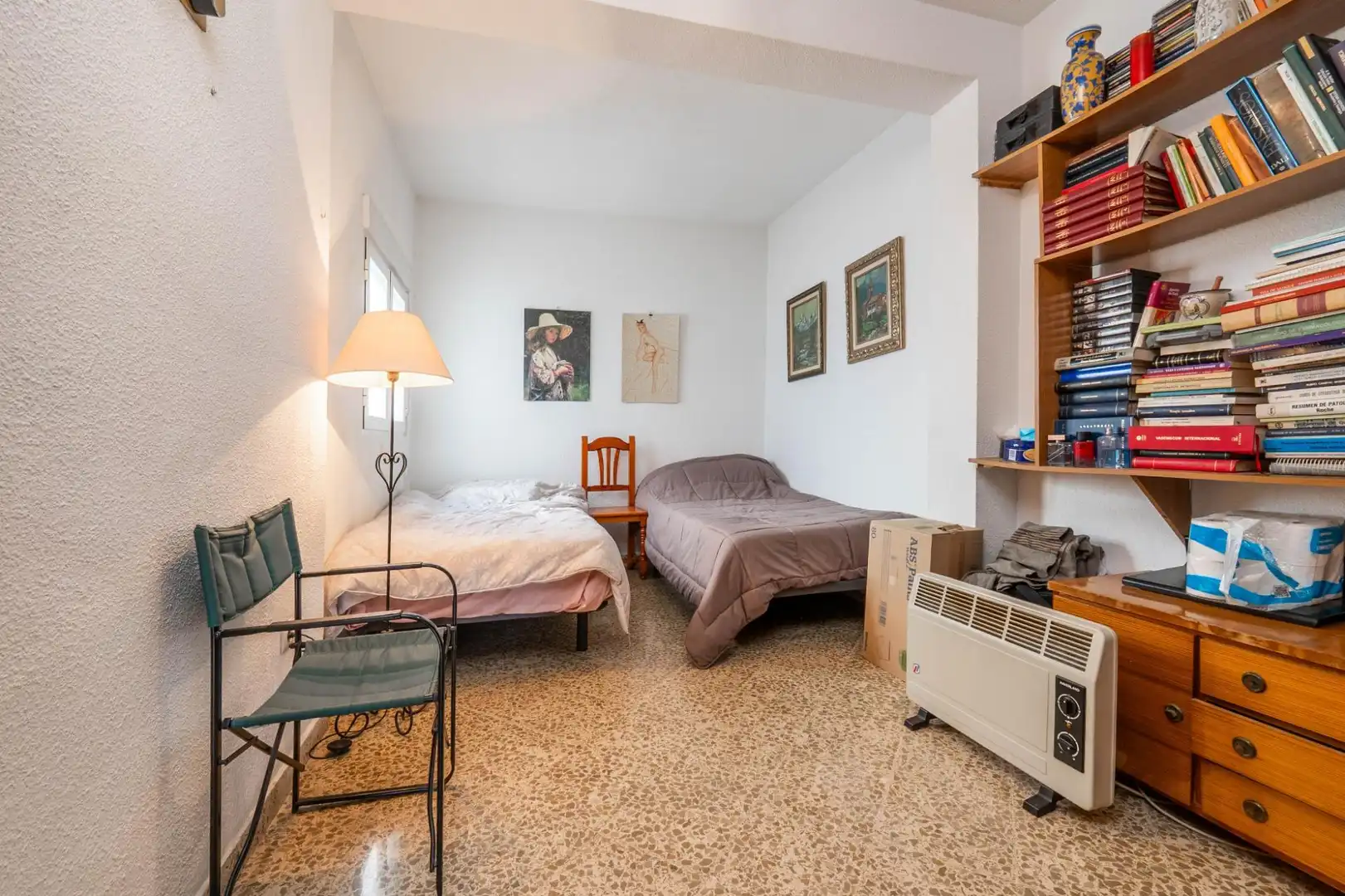 Schlafzimmer von Dachboden zum Verkauf in Granada mit Klimaanlage
