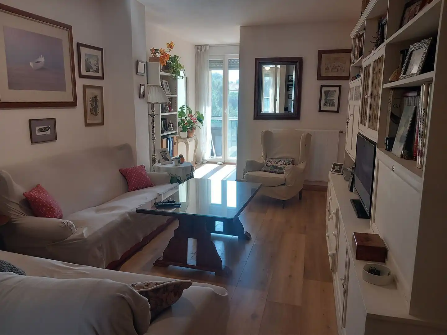 Sala d'estar de Pis en venda en San Lorenzo de El Escorial amb Calefacció, Traster i Piscina comunitària