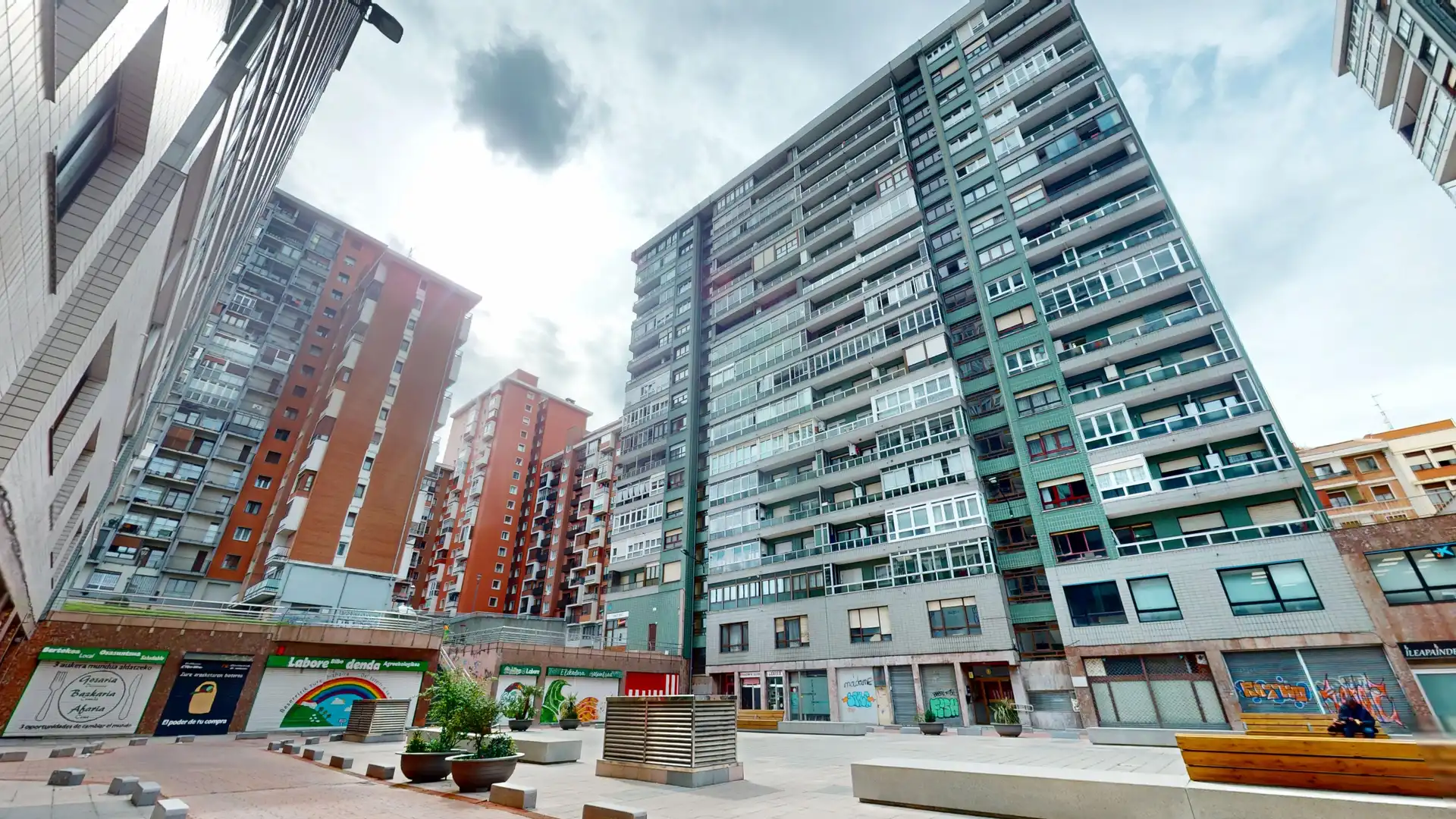 Außenansicht von Wohnung zum Verkauf in Bilbao  mit Terrasse