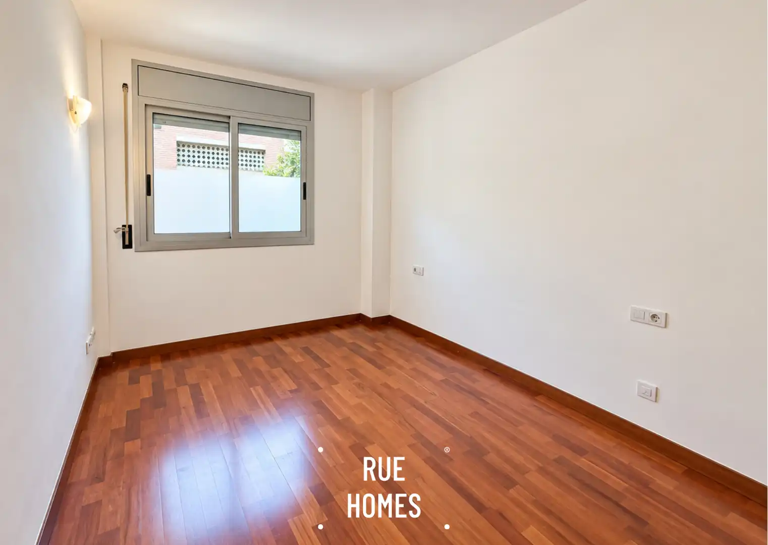 Piso con ascensor en venta en Carrer de Folch i Torres, imagen 11