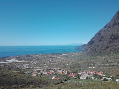 Vista exterior de Casa o xalet en venda en Frontera amb Jardí privat