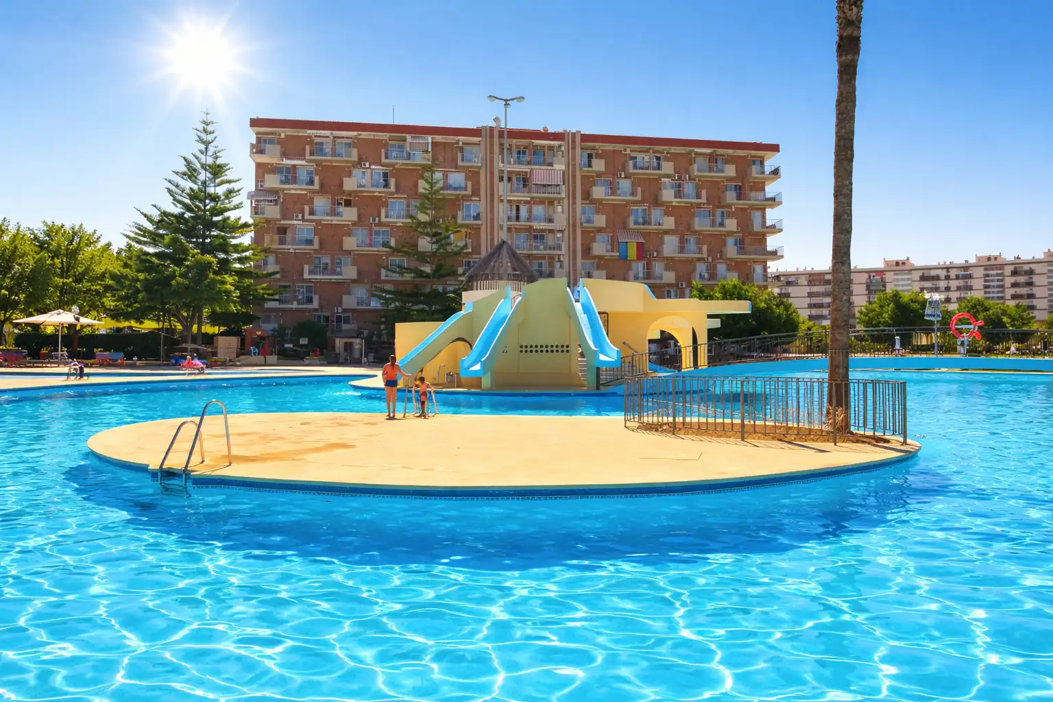 Piscina de Estudi en venda en Benalmádena amb Aire condicionat, Calefacció i Terrassa
