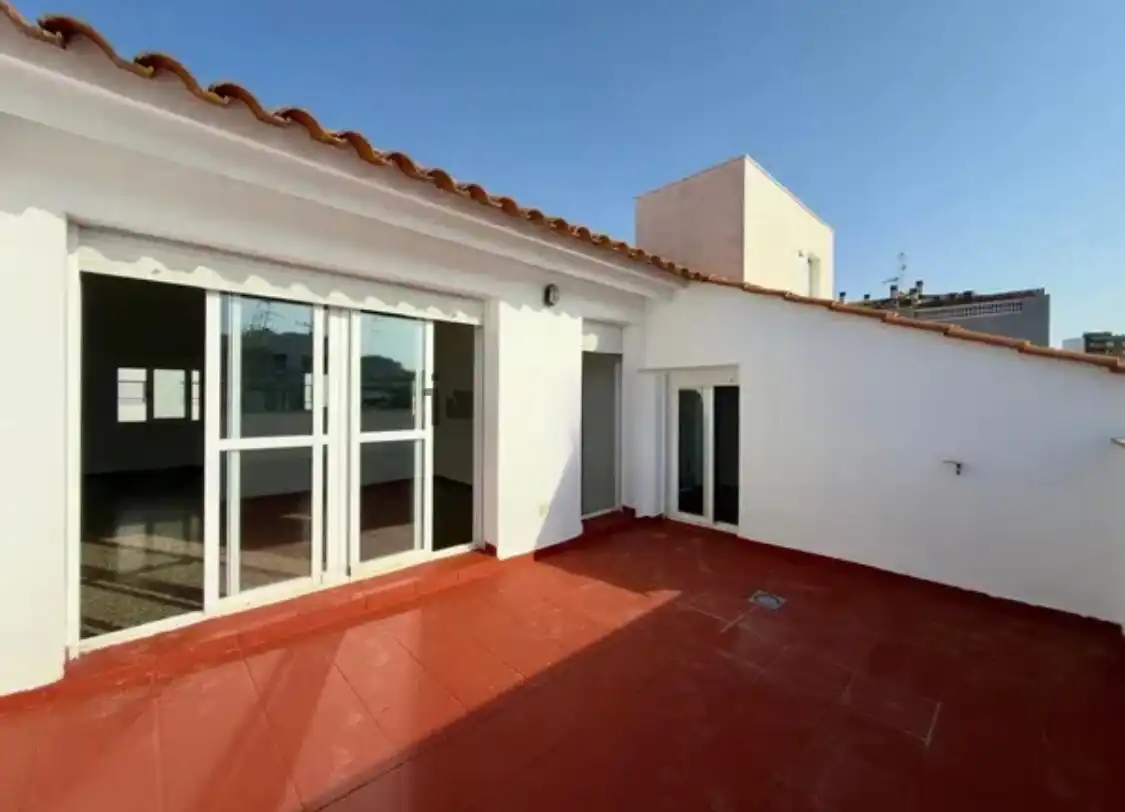 Terrassa de Casa o xalet en venda en Badajoz amb Aire condicionat, Jardí privat i Terrassa