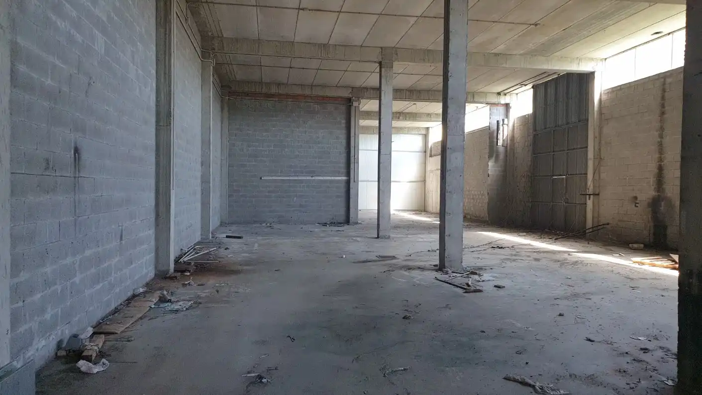 Nau industrial en venda en Negreira