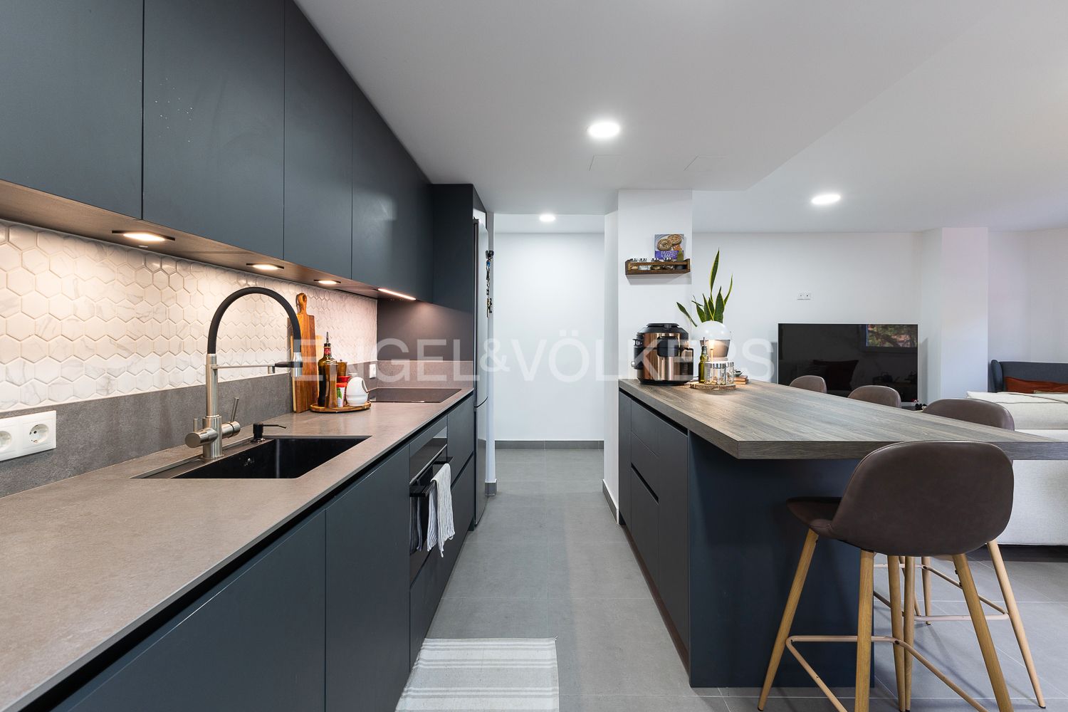 Cocina de Apartamento de alquiler en  Valencia Capital con Aire acondicionado, Calefacción y Amueblado