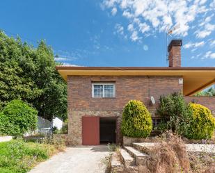 Vista exterior de Casa o xalet en venda en El Boalo - Cerceda – Mataelpino amb Piscina